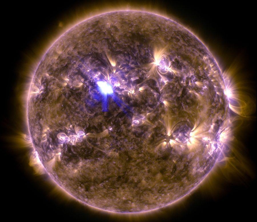 gunes-13-04-13-nasa-sdo